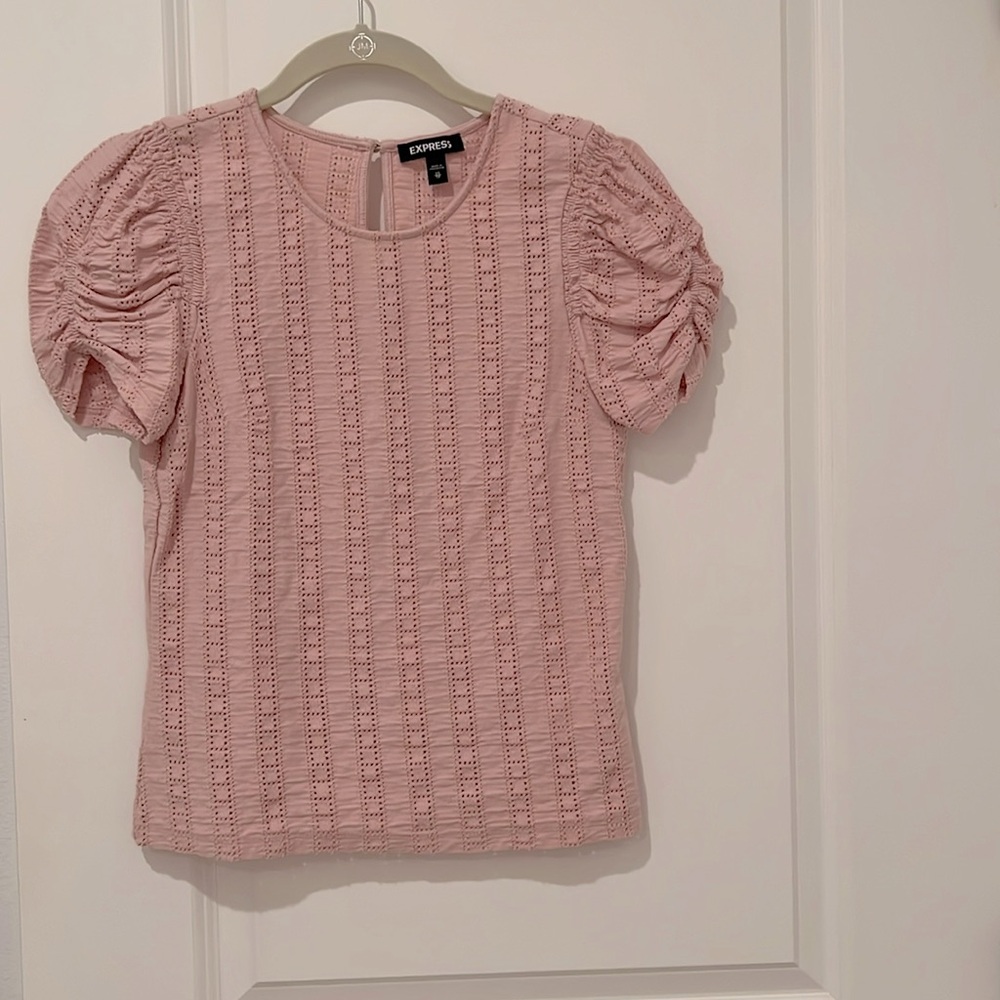Express puffer sleeve top with knitted detail